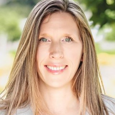 Amanda Hull