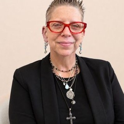 Amy Stuart