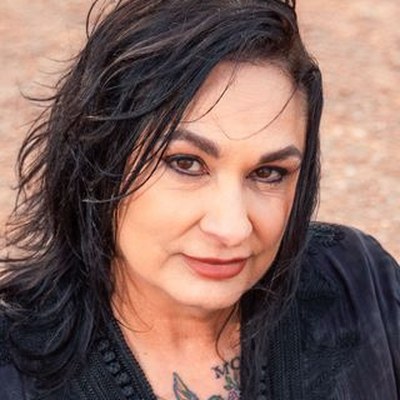 Cynthia R Finnegan