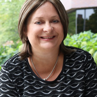 Dayna Davis