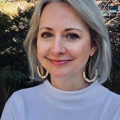 Dr. Adriana Kipper-Williams