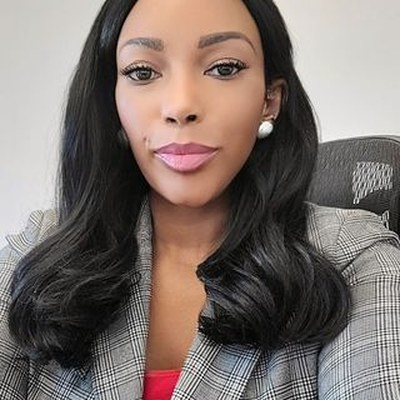 Dr. Laseanda Nicholson