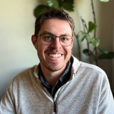 Erik Chiavola-Larson