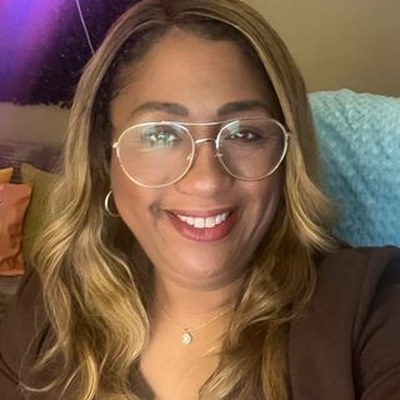 Felicia Tucker