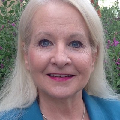 Karen E Peterson