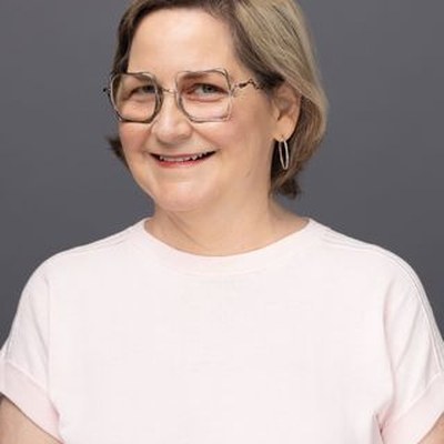 Leslie Saunders