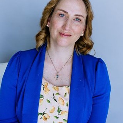 Meghan M Walls