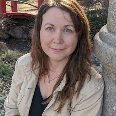 Melissa L Larsen