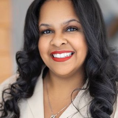 Stephanie L Rush