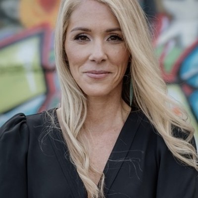 Yvette Stone